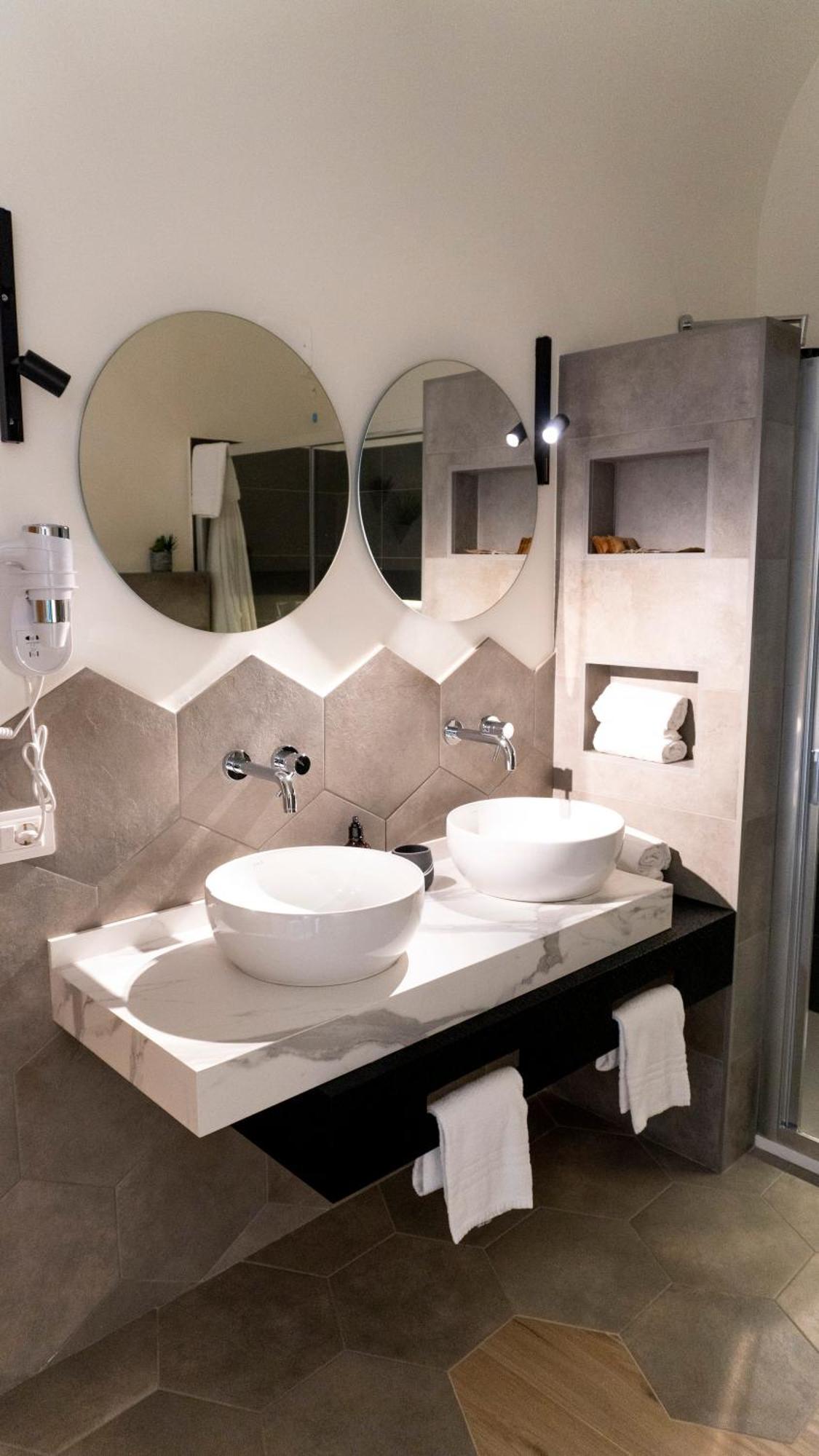 Notti D'Autore Suites CTA Exterior foto